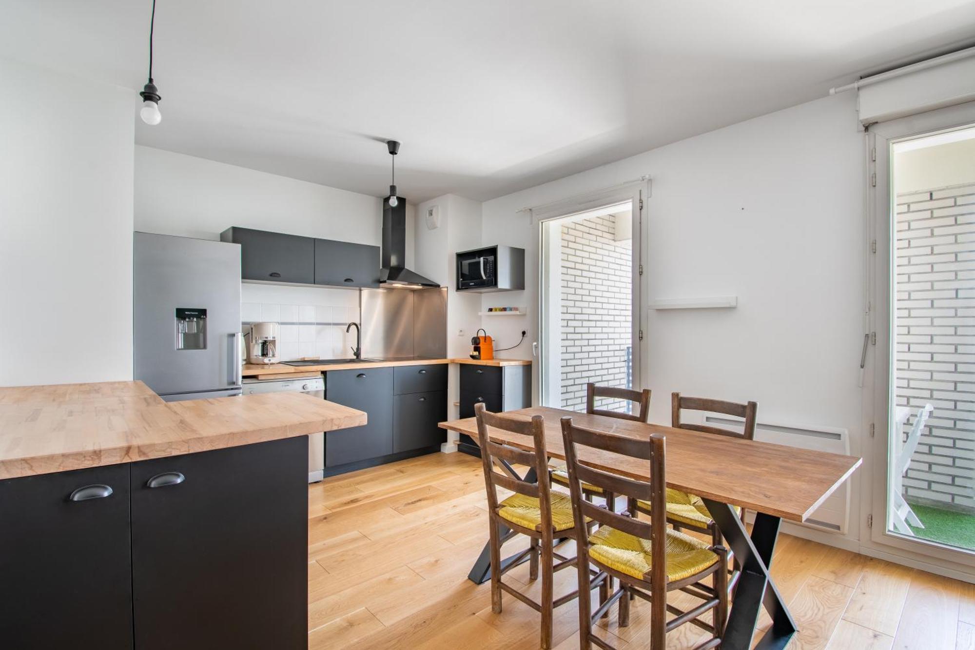 Cosy T2 De 50 M² Centre-Ville Avec Garage & Balcon Nantes Zewnętrze zdjęcie