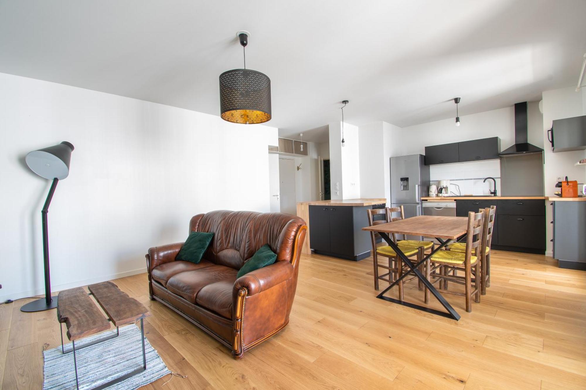 Cosy T2 De 50 M² Centre-Ville Avec Garage & Balcon Nantes Zewnętrze zdjęcie